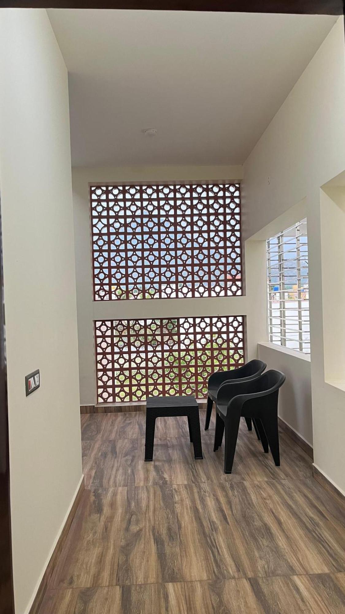 Tiruvannāmalai Guru Home Stay Near Sri Ramanasramam מראה חיצוני תמונה
